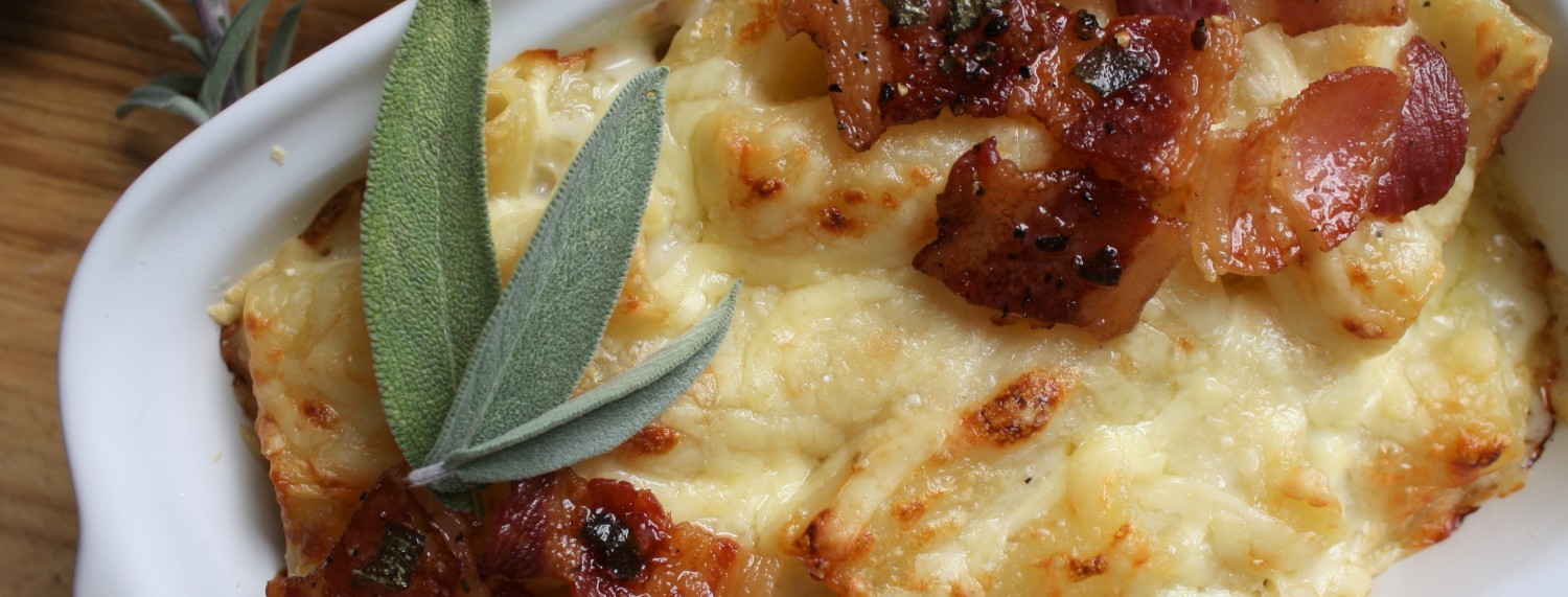 Four Cheese and Sage Mac n’ Cheese with Crispy Bacon – Wish to Dish